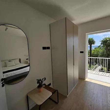 Near In 45030 Apartment